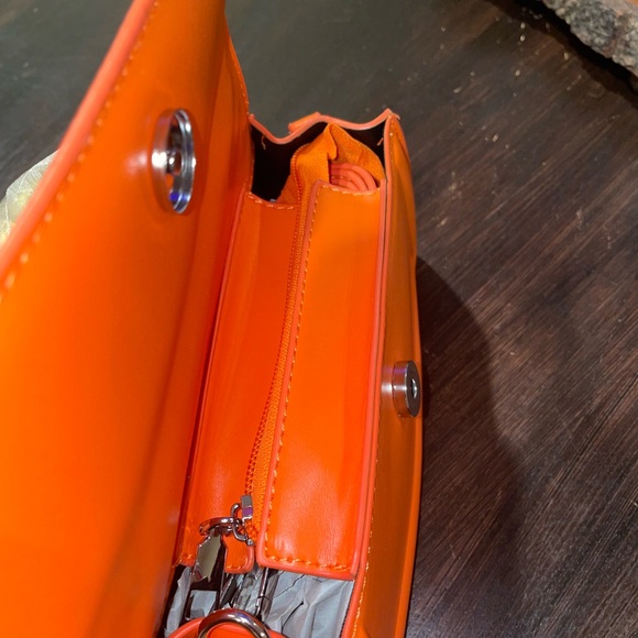 Mini Futuristic Orange Handbag - Picture 6 of 7